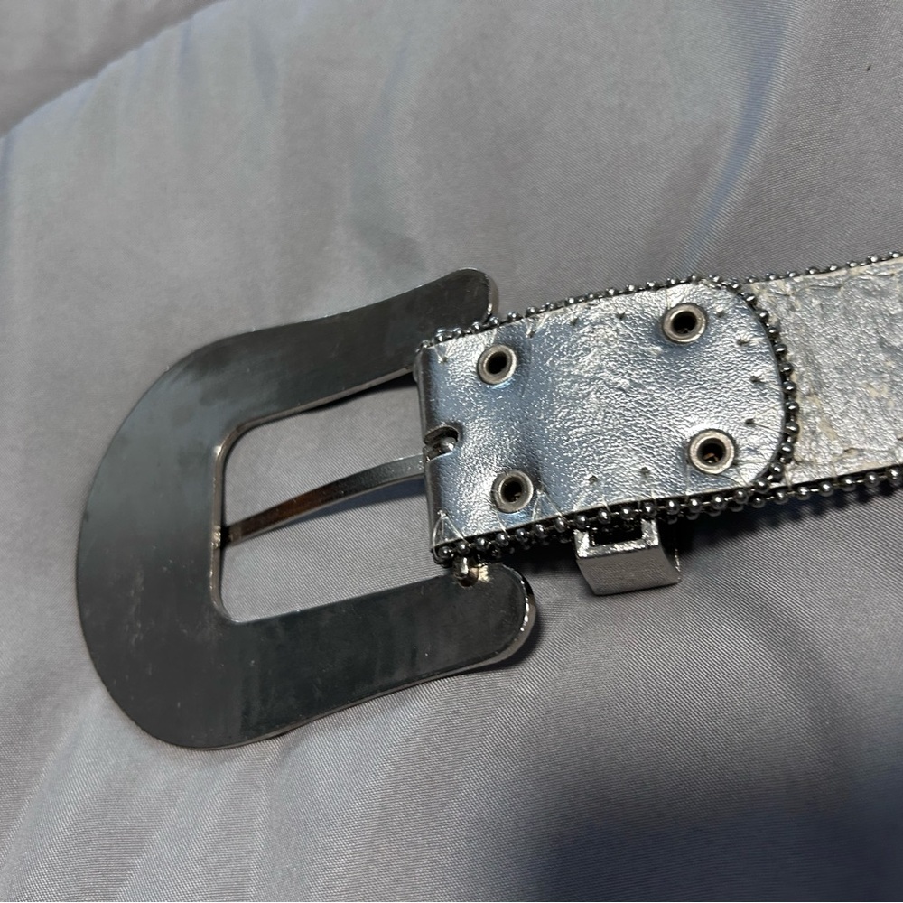 Silver Fleur De Lis Studded Bejeweled Faux Leather Statement Belt Size Large - Picture 6 of 12